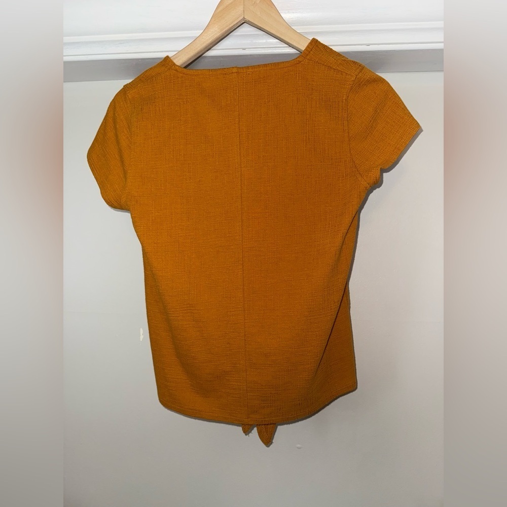 J.Crew Textured Tie-Front Blouse Cap Sleeve Size XS Mustard - Picture 3 of 6